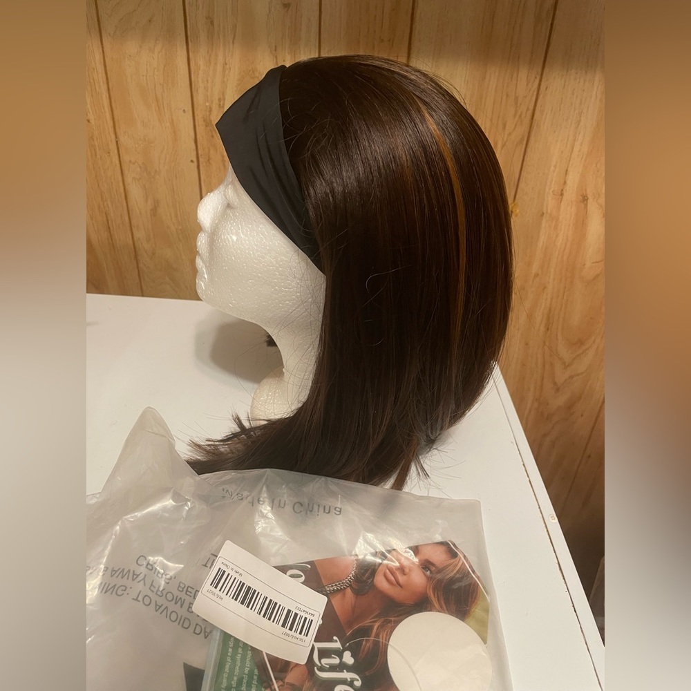 Brand new Band Wig